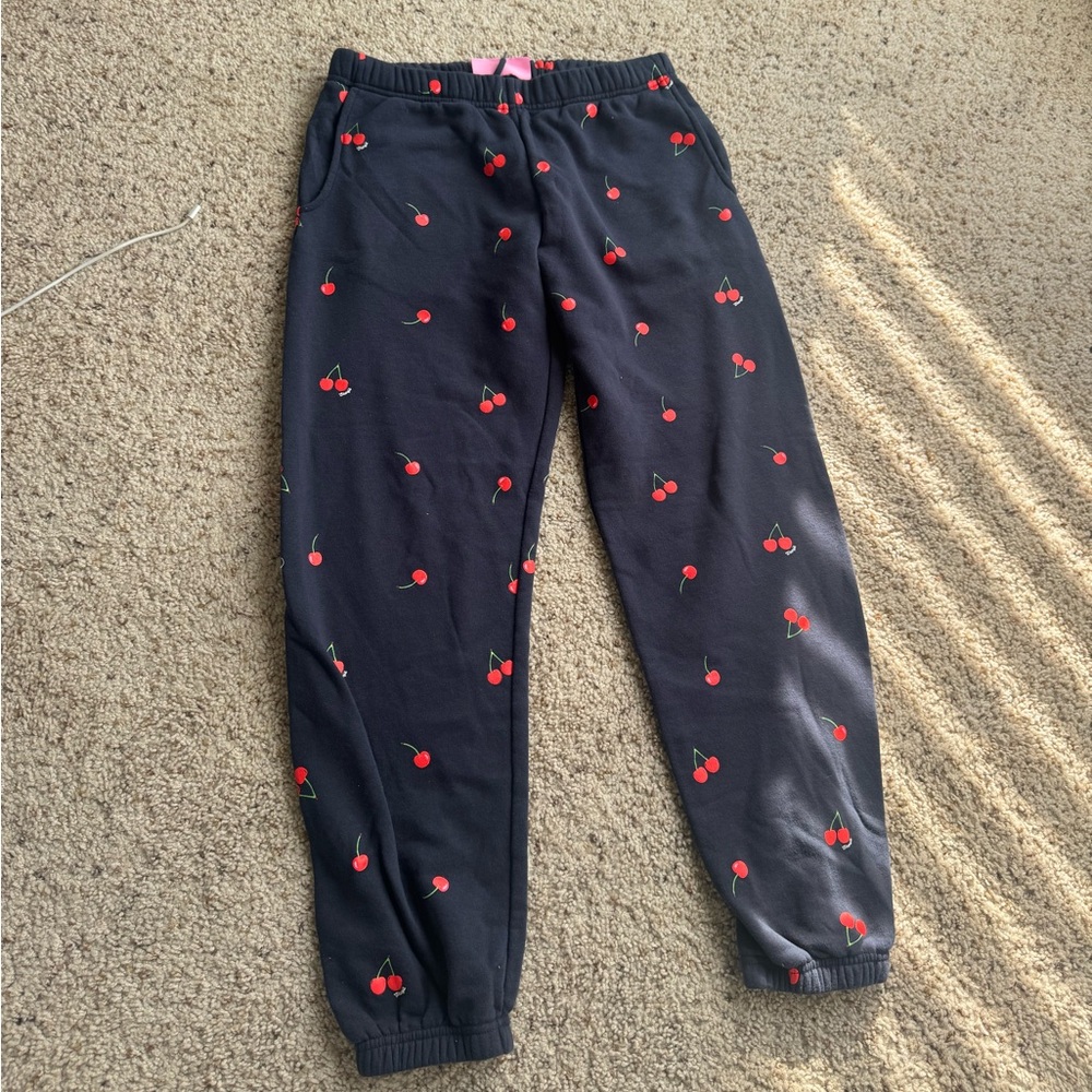 Starfit Gray Sweatpants with Cherry Embroidery